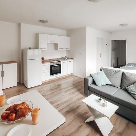 Studio Apartment Sanya #2 Ljubljana Exteriör bild