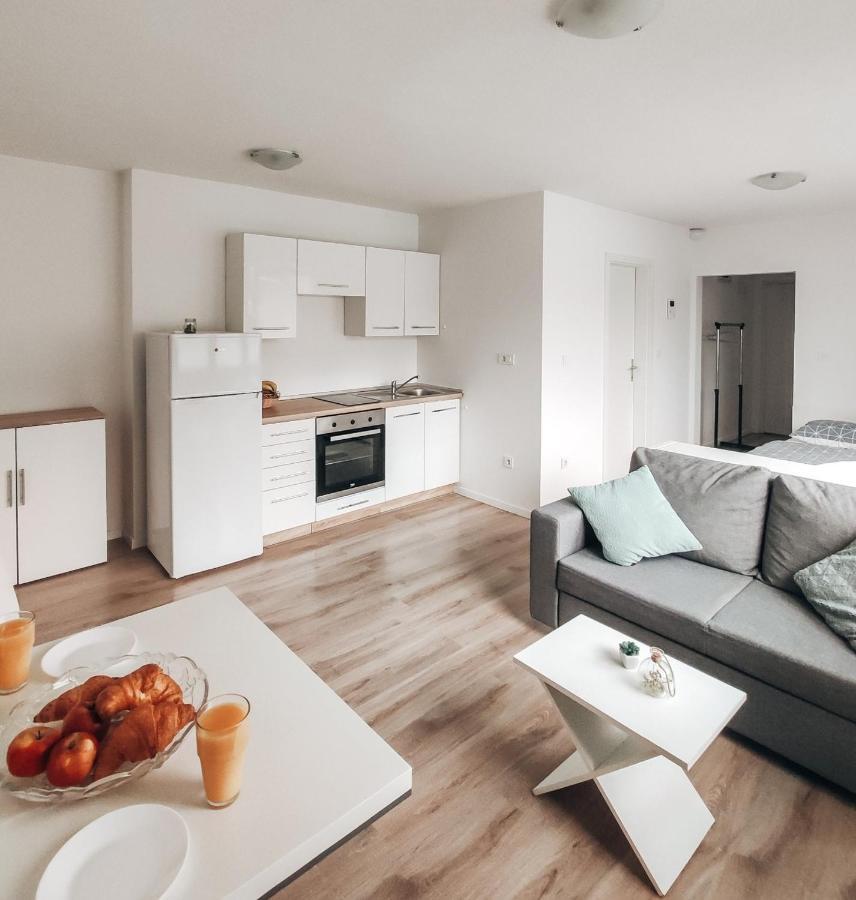 Studio Apartment Sanya #2 Ljubljana Exteriör bild